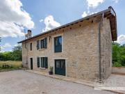CHARMANTE MAISON EN PIERRE ENTIEREMENT RENOVE