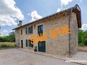 CHARMANTE MAISON EN PIERRE ENTIEREMENT RENOVE