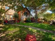 CHARMANTE MAISON SUR L'ILE SAINT GERMAIN