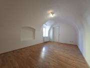 CHARMANTE MIETWOHNUNG IN RUHIGER INNENHOFLAGE STEYRDORF