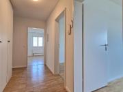 Charmante, neu renovierte 4 Zimmerwohnung