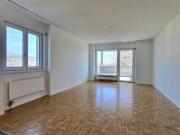 Charmante, neu renovierte 3 Zimmerwohnung