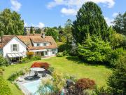 Charmante Residenz, umgeben von einem bezaubernden Garten