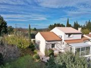 Charmante villa avec jardin arboré à Uzès