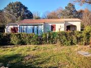 Charmante Villa de Plain Pied avec Terrain Piscinable et Gar