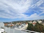 Charmante, vollrenovierte 4 Zimmer DG Wohnung mit 2...