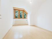 CHARMANTE WOHNUNG I SPIELPLATZ I GUTER SCHNITT I HELL I...