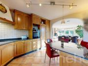 Charmante Zwillingsvilla mit atemberaubendem Garten und...