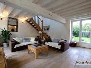 Charmantes 2 Familien Haus mit Garten, Terrasse und Balkon