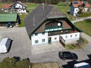 Charmantes Bauernhaus mit 700 m² Grund nähe Mattsee