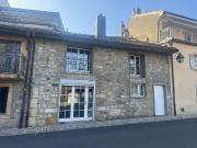 Charmantes Dorfhaus mit 2 Wohnungen im Herzen des Dorfes...
