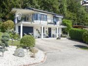 Charmantes Einfamilienhaus mit Bergblick, Garten & Pool