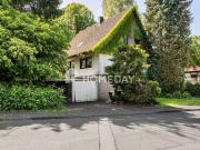Charmantes Einfamilienhaus mit Einliegerwohnung in...