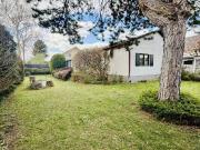 Charmantes Einfamilienhaus mit großem Grundstück in...