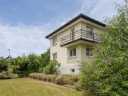 Charmantes Einfamilienhaus mit Naturgarten