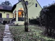 CHARMANTES EINFAMILIENHAUS MIT NEBENGEBÄUDEN, GARAGE &...