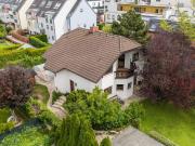 Charmantes Einfamilienhaus mit Pool, großem Garten und...