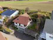 Charmantes Einfamilienhaus mit Potenzial und Ausblick