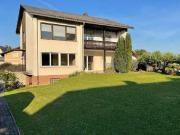 Charmantes Einfamilienhaus mit zwei Wohneinheiten und...