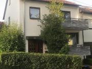 Charmantes großes Reiheneckhaus