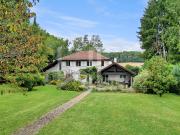 Charmantes Haus in einem bewaldeten Park von 4.500 m2