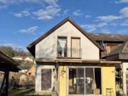 Charmantes kleines Haus mit Wintergarten und Grünblick!