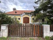 Charmantes Mehrfamilienhaus mit großem Garten in...