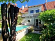 Charmantes Reihenhaus mit Garten, Pool und Terrasse –...