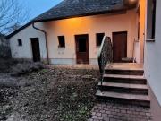 CHARMANTES WOHNEN MIT VERANDA & GROßEM NATURGARTEN