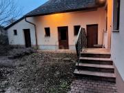 CHARMANTES WOHNEN MIT VERANDA & GROßEM NATURGARTEN