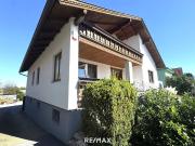 Charmantes Wohnhaus in Grund tolle öffentliche Anbindung