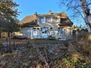 Charme de la pierre – 3 entrées, 2 portails: un bien,...