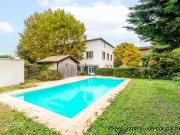 Charme de l'ancien et commodités à pied