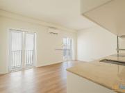 Charme e Conforto: Estúdio com varanda e Licença de AL...