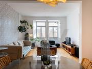 Charme e Luz em São Vicente: T3 único junto ao Panteão...