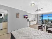 Cozy 1002/18 Hanlan Street, Surfers Paradise, QLD 4217