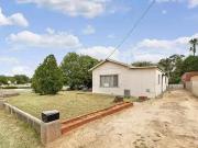 Nice 103 Tuckey Street, Mandurah, WA 6210
