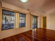 Cozy 10/9 Yerona Street, Prestons House for rent Listed...