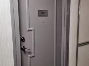 Just in! 1513 633 Bay Street, Toronto, ON, M5G 2G4 lease f.