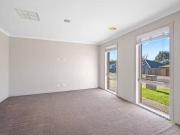 Cheap 18 REDBOX DRIVE, THURGOONA House for rent Listed...