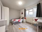 Cozy 1 BA 1 bedroom house share for rent in Sir Henry...