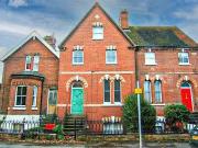 Charming 1 BA 2 bedroom apartment for rent in Greenstead...