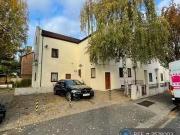 Nice 1 BA 2 bedroom flat for rent in Albert Square,...