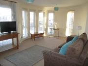 Nice 1 BA 2 bedroom flat for rent in Gray Street,...