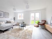 Just in! 1 BA 2 bedroom semi detached house for rent in...