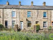 Charming 1 BA 2 bedroom terraced house for rent in...