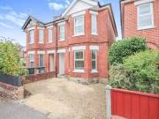 For Rent! 1 BA 4 bedroom detached house for rent in...