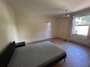 Cheap 1 bedroom apartment for rent in Stirling Road,... Cheap 1 bedroom apartment for rent in Stirling Road,...