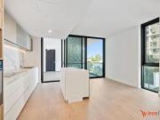Charming 1 Bedroom Apartment in Mount Pleasant Modern...