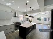 Cozy 1 bedroom house share for rent in Ashfield Avenue,...